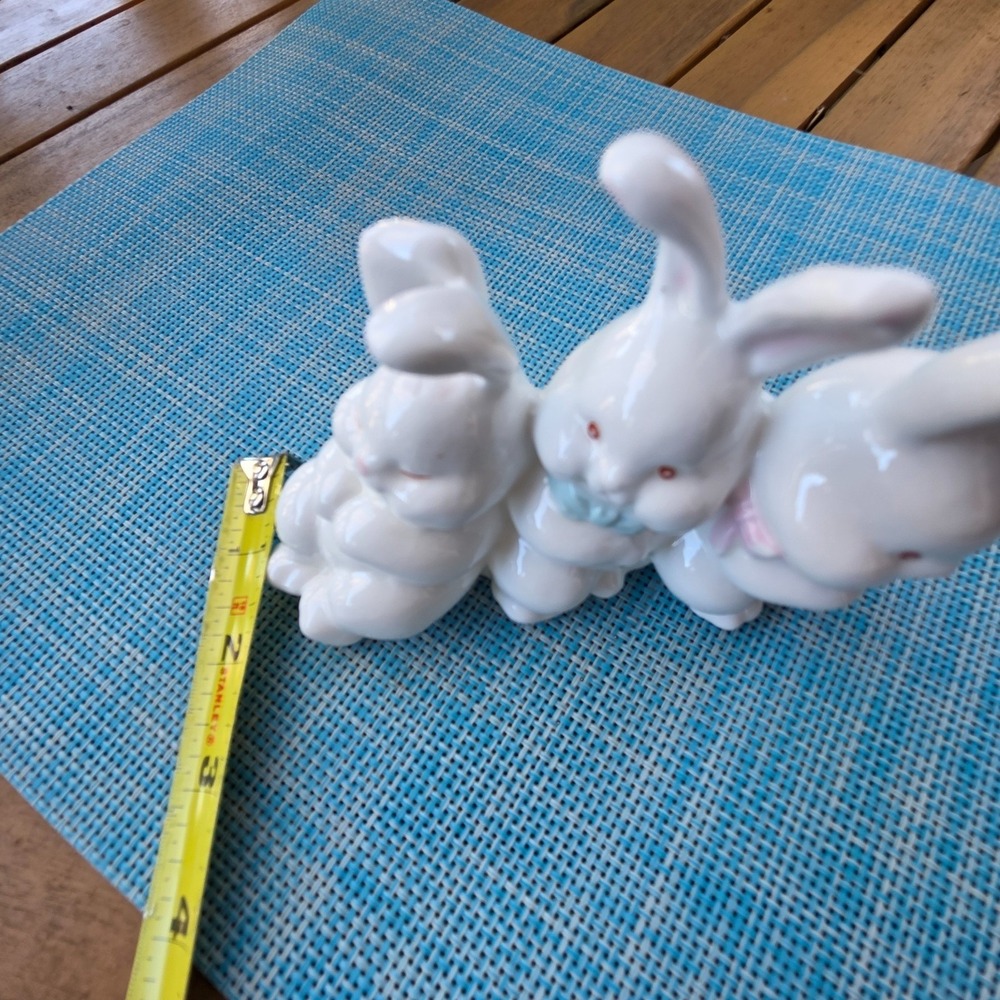 Vintage Ceramic Bunny Figurine Trio White Rabbits Decor Cute Rabbits - Picture 5 of 14